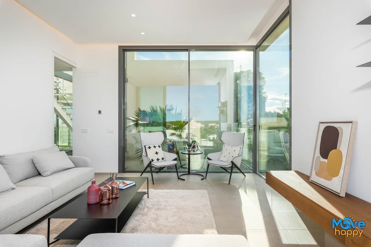 property-for-sale-las-colinas-golf-villa-bright-patio-double-aspect-windows