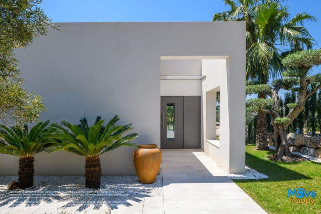property-for-sale-las-colinas-golf-lima-villa-petirrojo-front-door-2.jpg